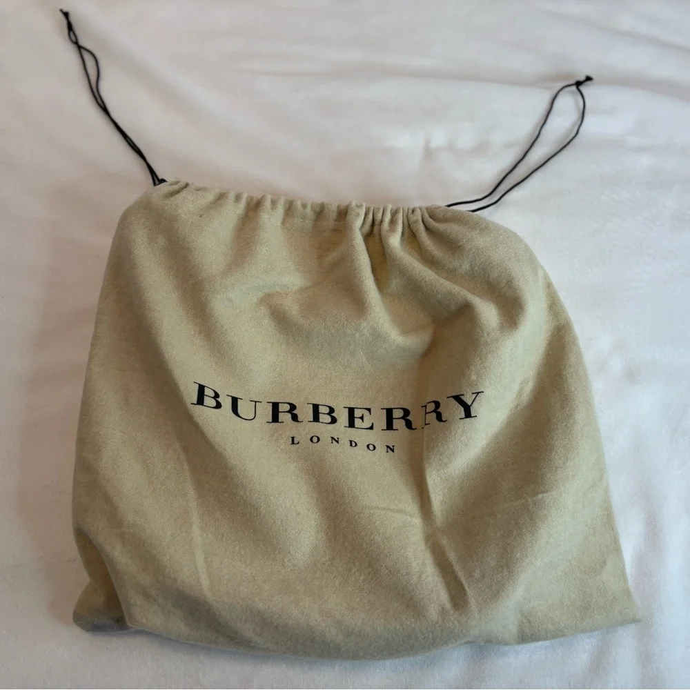 Vintage Burberry Leather Purse - Picture 7 of 10